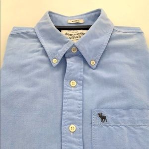 Abercrombie and Fitch men Oxford shirt blue M